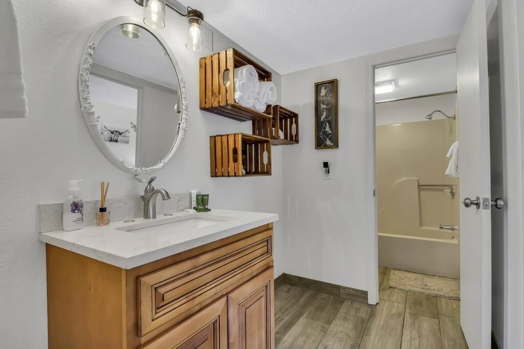 Fall Creek Condo Near The Strip! Branson Bagian luar foto