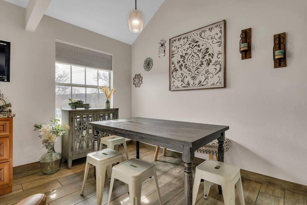 Fall Creek Condo Near The Strip! Branson Bagian luar foto