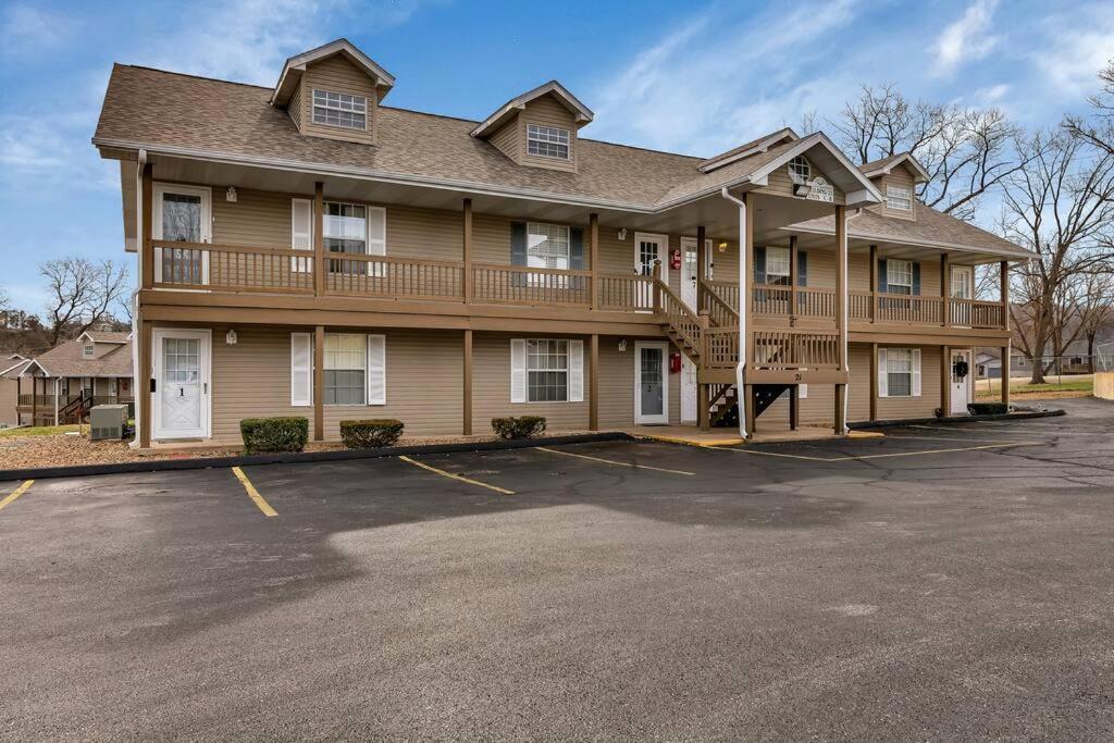 Fall Creek Condo Near The Strip! Branson Bagian luar foto
